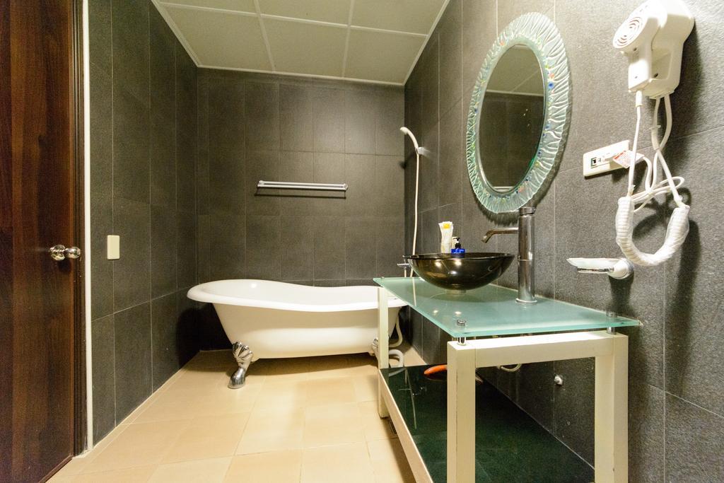 Bali House Appartement Hualien Buitenkant foto